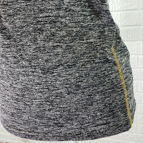 Iowa Hawkeyes Short-sleeve Tee Black Gold - Picture 4 of 13